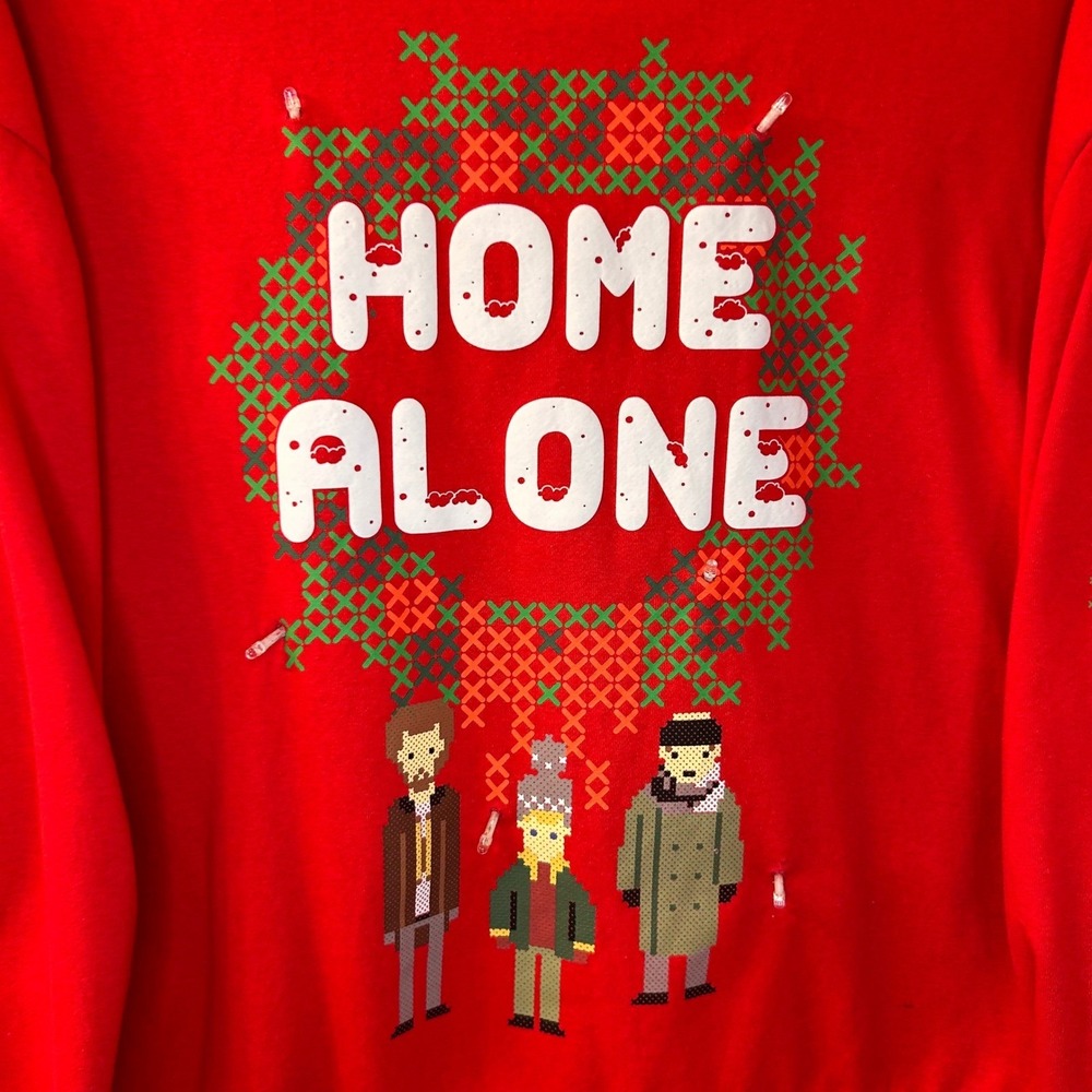 Home Alone Christmas Sweater Men's XXL Red Pixel Art Holiday Crewneck